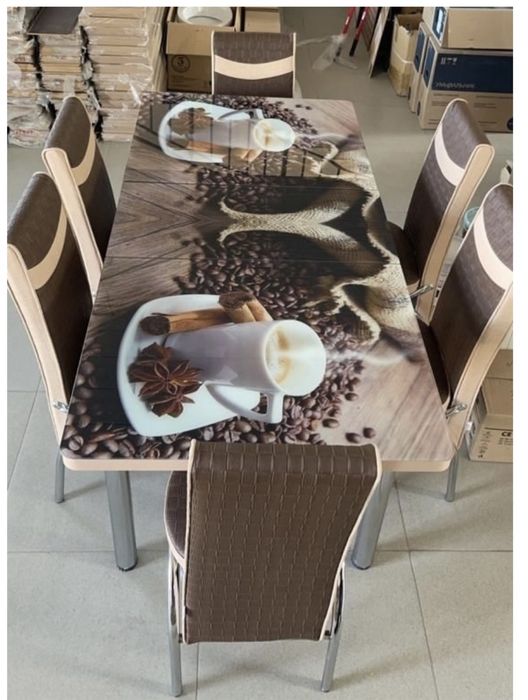 Стол со стульями