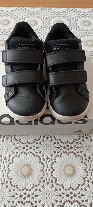 Детски маратонки марка ..адидас.. 22 номер