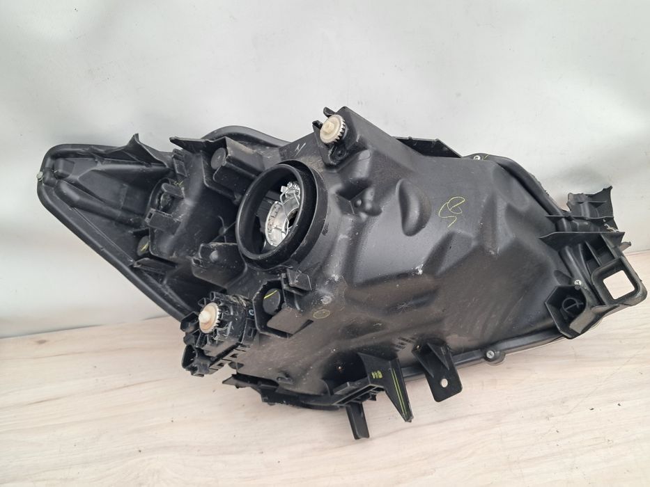 Фар Mazda 2. 2008/16г