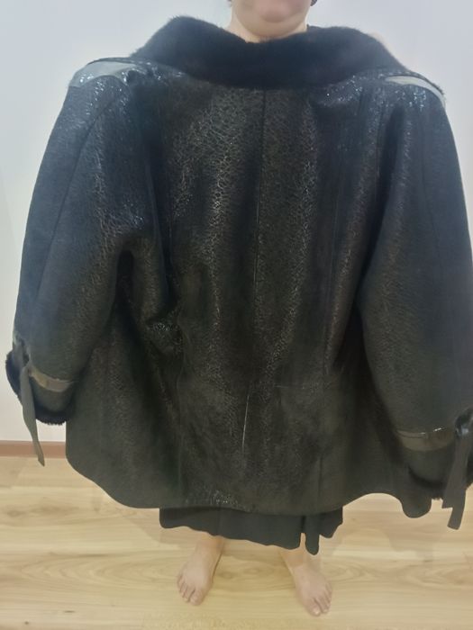 Продам  женскую дублёнку