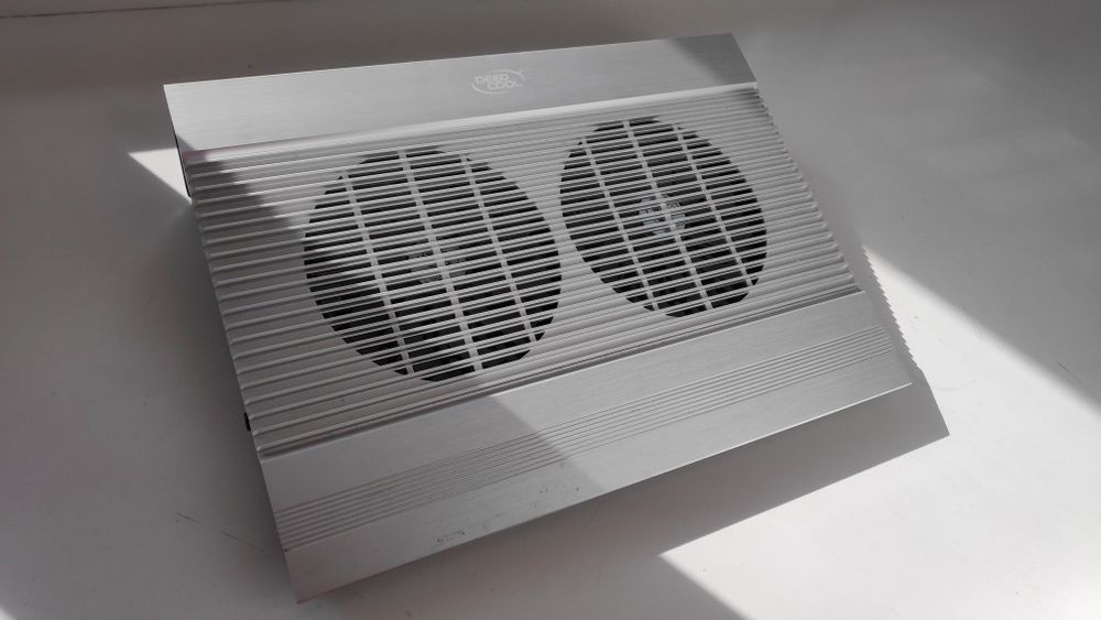 Подставка под ноутбук