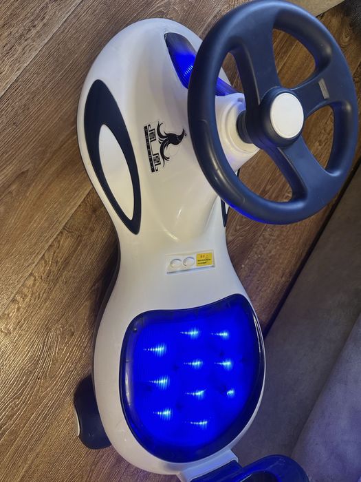 Прода машину для детей