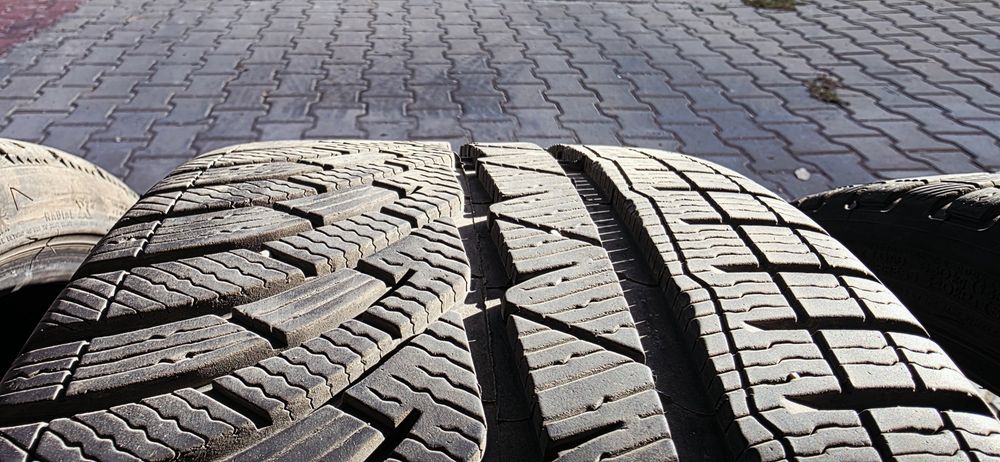 Зимни гуми 235/35 20 Michelin