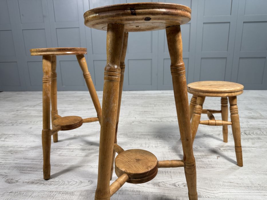 Комплект винтидж табуретки ръчна изработка Р256