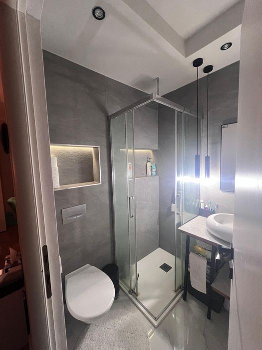 Garsonieră mobilată și utilitată