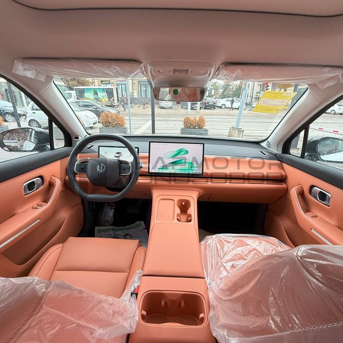 Leapmotr C16 model 2026