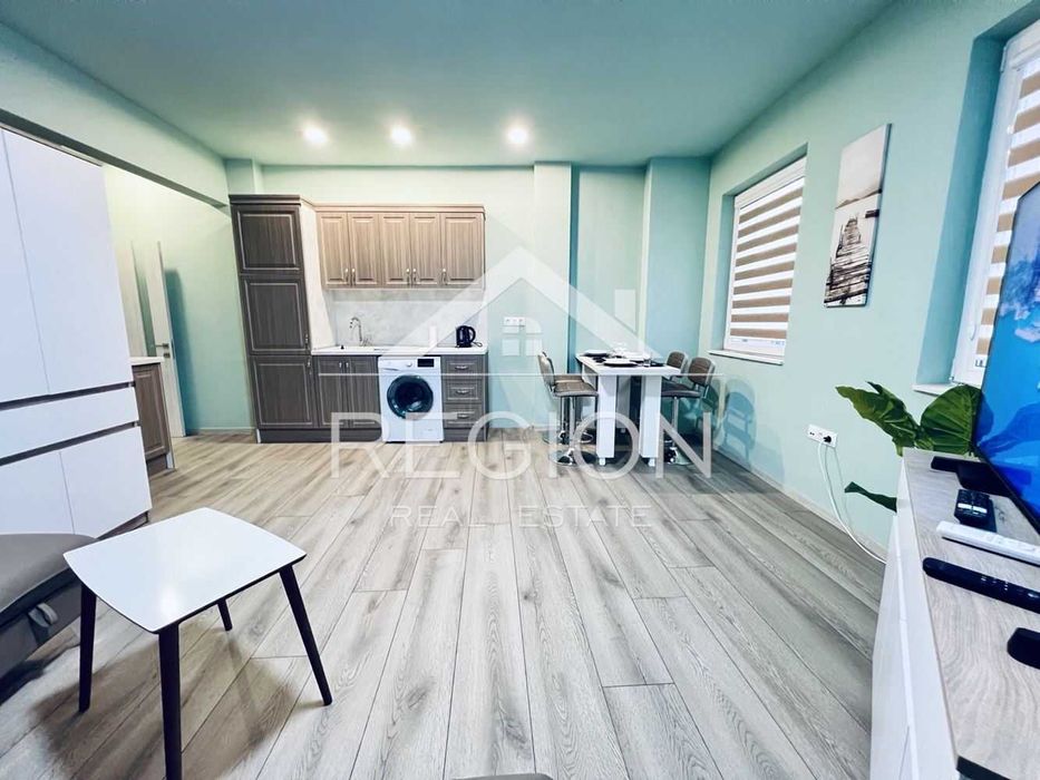 Дава се под наем Двустаен апартамент в Варна, Гръцка махала - 67 кв.м за 800 € - Снимка #3