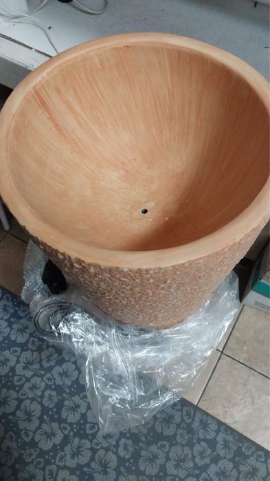 Продам кашпон для цветов