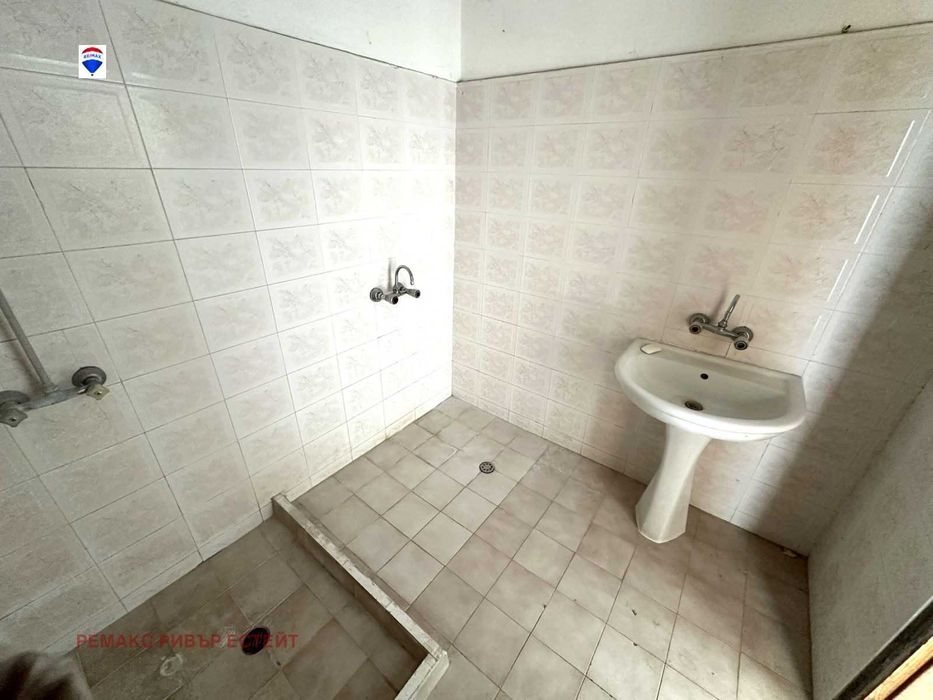 Четиристаен апартамент за продажба кв. Дружба 2