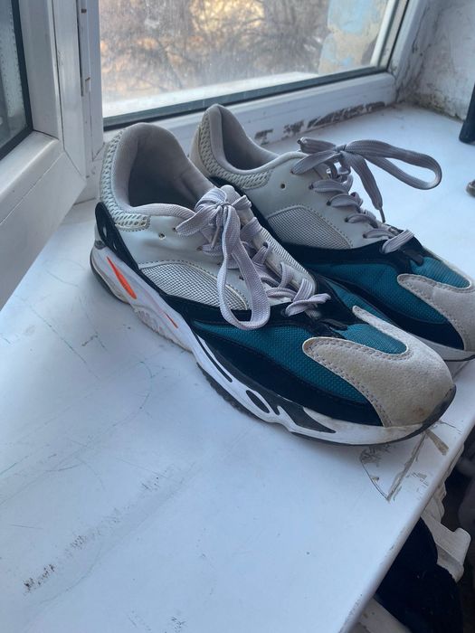 Продам кроссовки