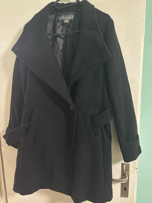 Дамско класическо палто М размер