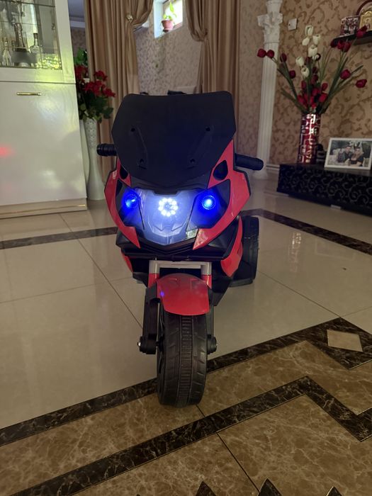 Motor cu 3 roti electric