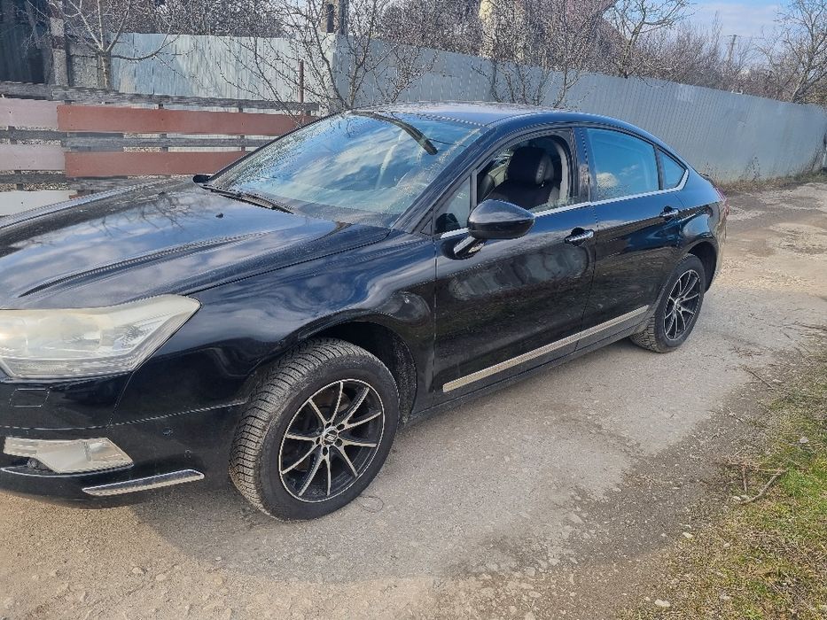 Dezmembrez citroen C5,an 2008,motor 2,7 HDI