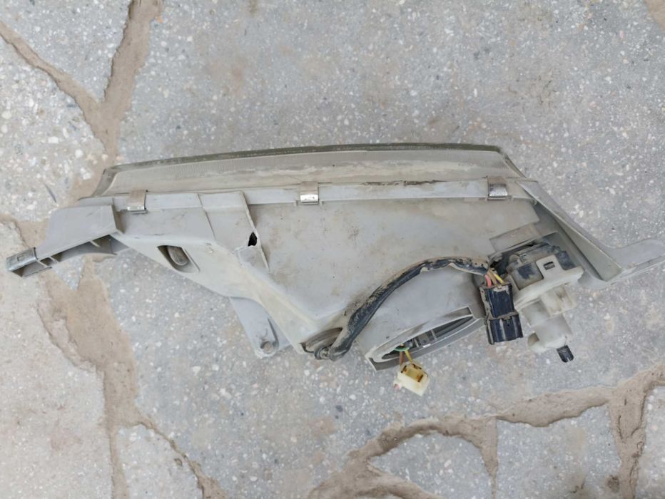 Фара на нексия 1