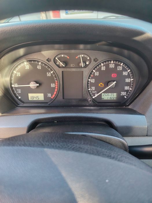 Vând Skoda Fabia