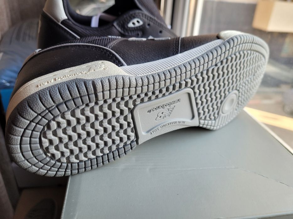 New Balance Tom Knox 600