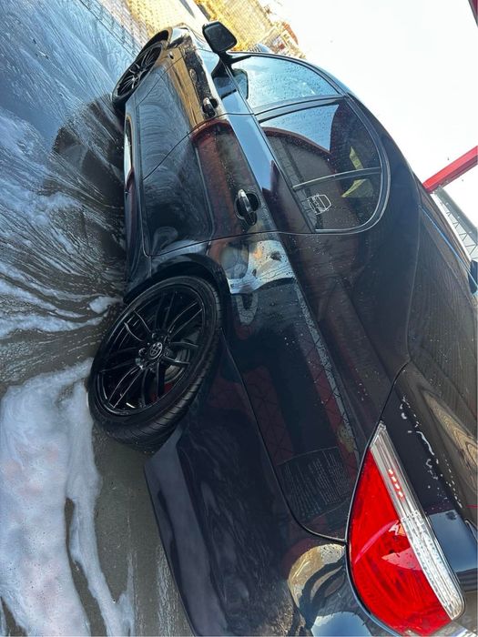 Vand Jante pe 19 cu cauciucuri bune, pret negociabil.