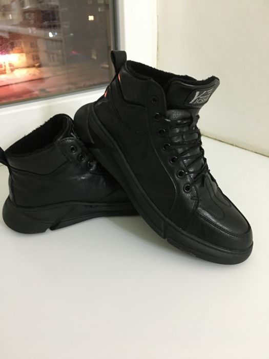 Зимние ботинки