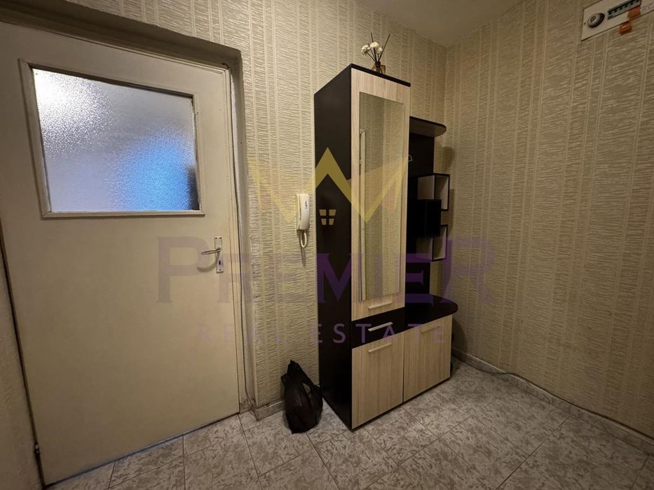 Отлично обзаведен ДВУСТАЕН апартамент - ЦЕНТЪР