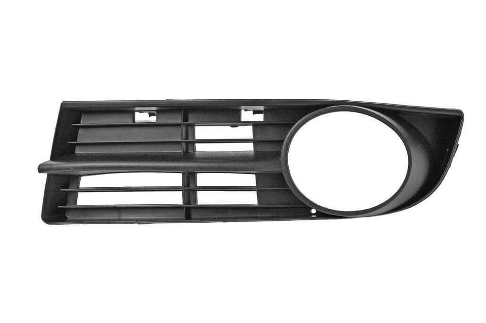 Броня маска решетка спойлер лайсна капаче Vw Touran 03-06 Caddy 04-10