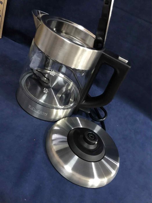 Електрическа кана за вода Severin 1L