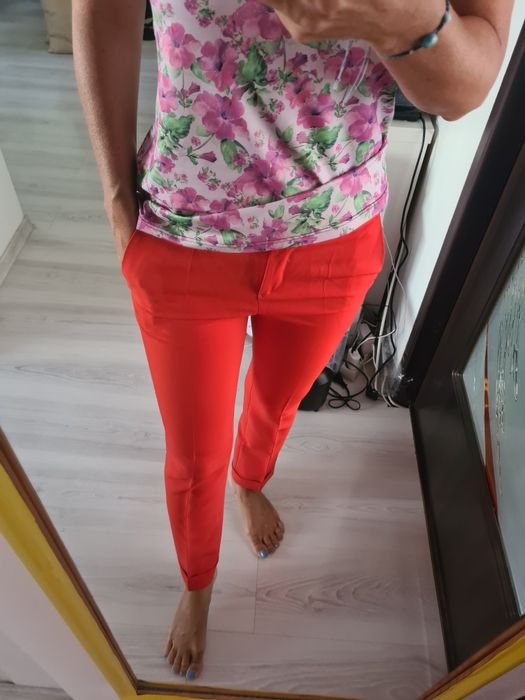 Pantaloni Xs stare foarte buna