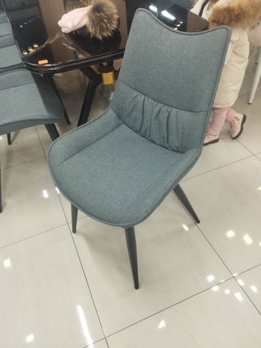 Oshxona mebellari stol stul sifatli kamplekt xolatda