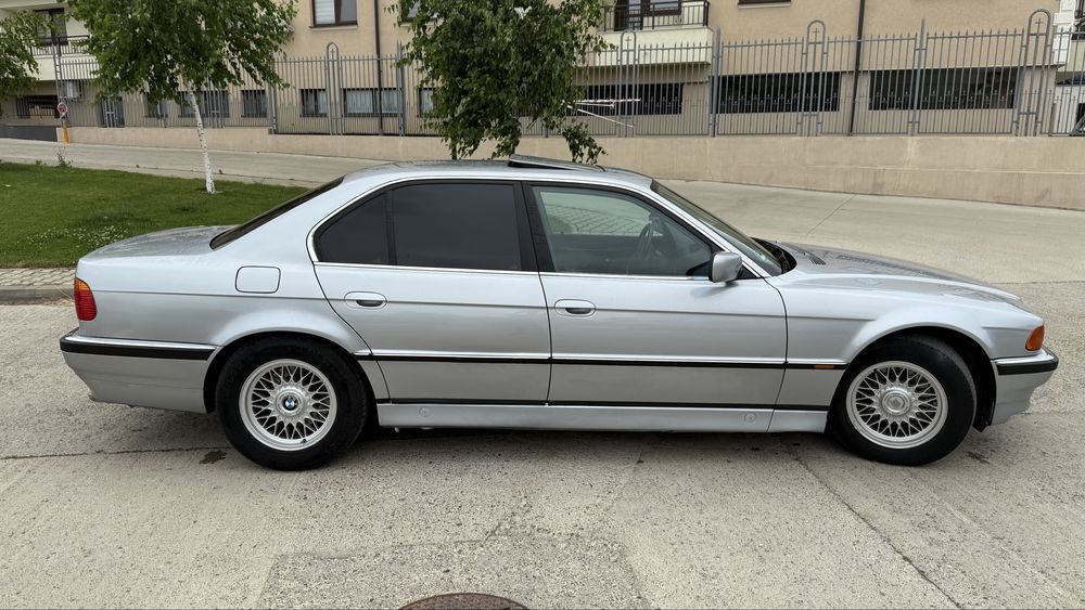 Bmw E38 728i an 1998 benzina automat 5600€