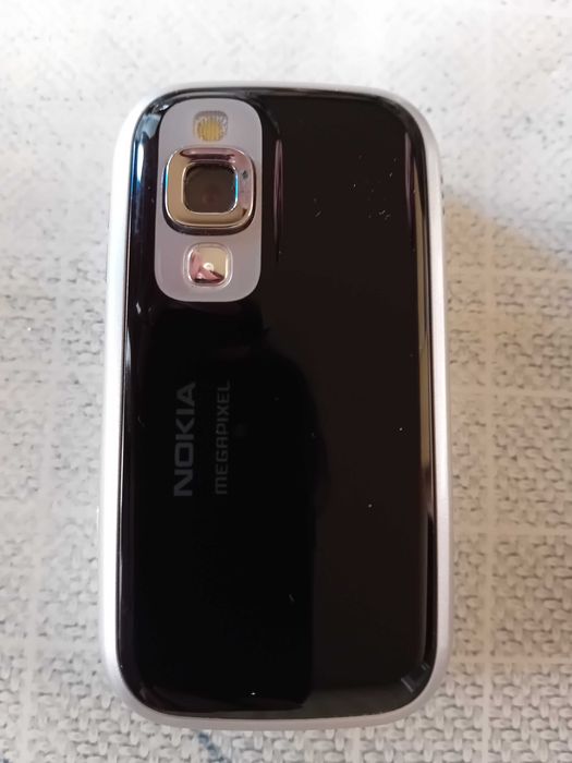 Телефон Nokia 6111