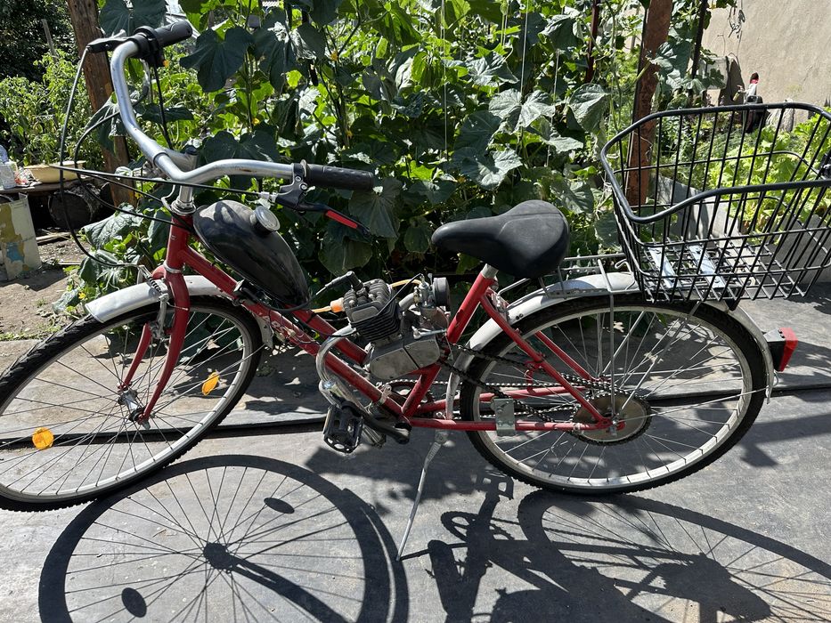 Велосипед с мотором двигателем