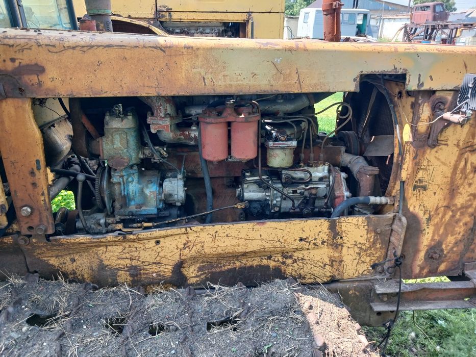 Продам ДТ-75,ВМЕСТЕ с сеялками сзс