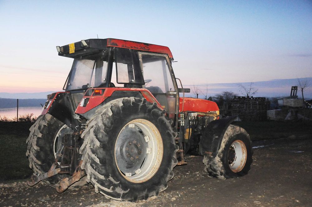 Tractor Case Powershift 5140 140 CP 4x4 cu Incarcator Frontal Malleux