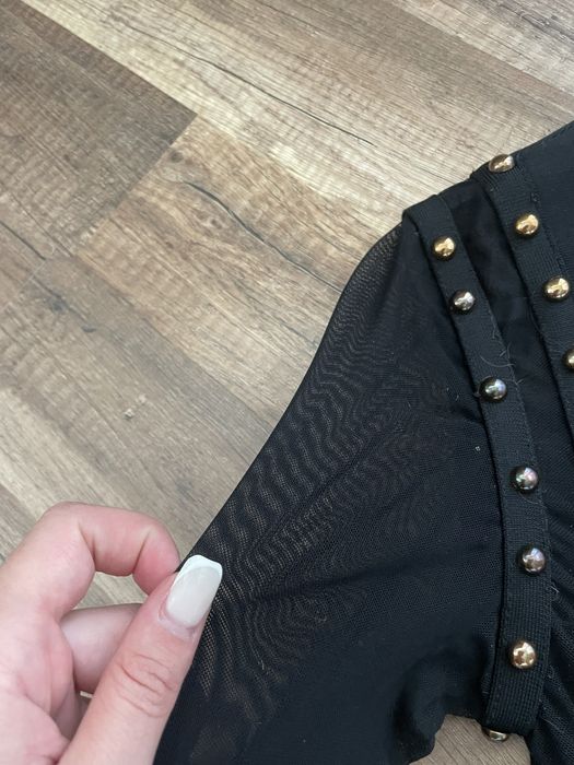 Бандажна рокля с цип на гърба