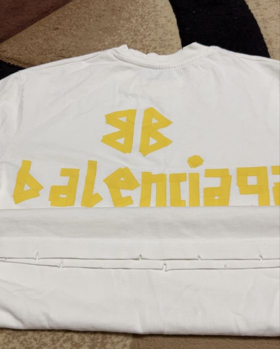Tricou balenciaga