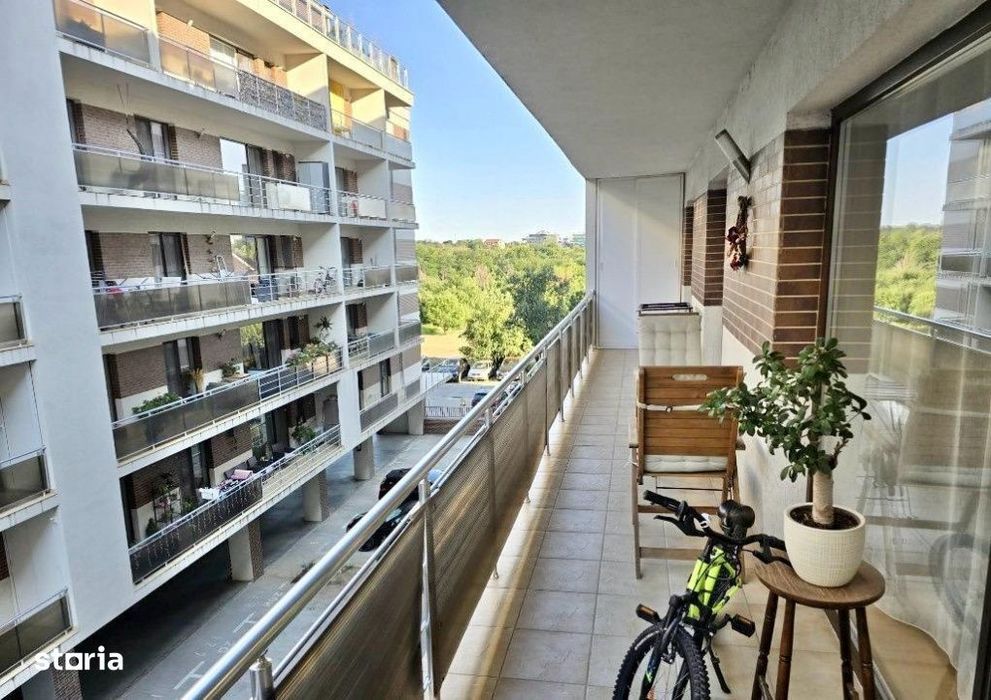 Petrom City - Apartament 3 camere, 2 bai, 92 mp.