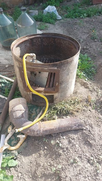 Бак из нержавеющей стали.