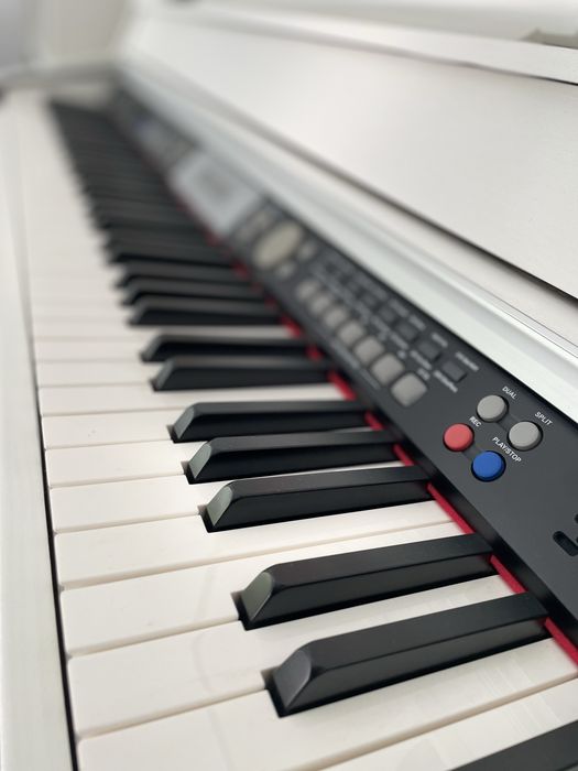 Pianina Thomann DP-31