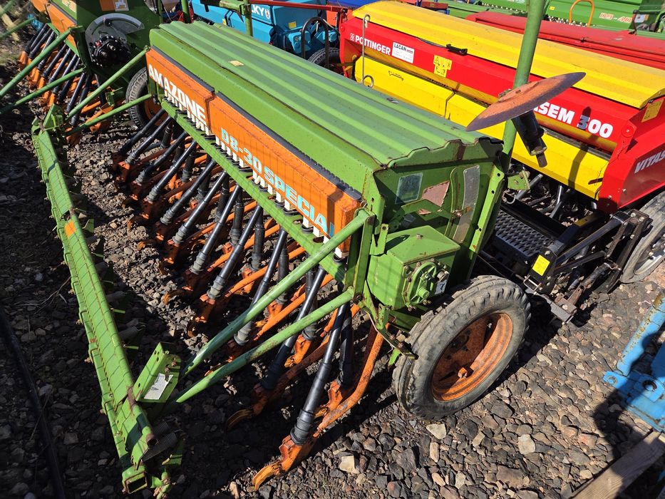 Semanatoare Paioase Amazone D8-30 Special