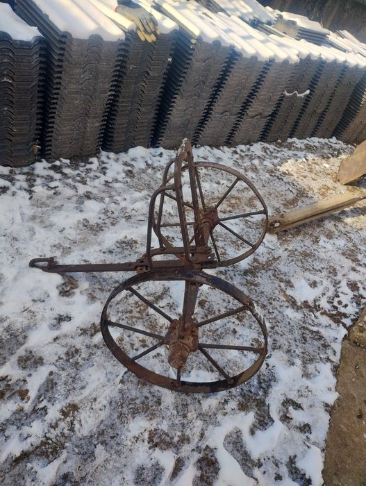 Стара кована количка