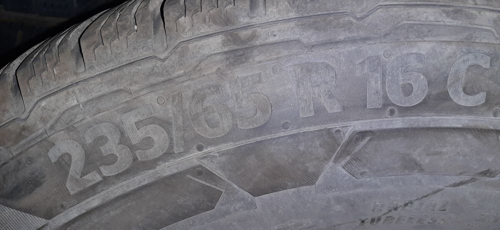 Зимни бусови гуми 2020 година 235/65/16C Mishelin