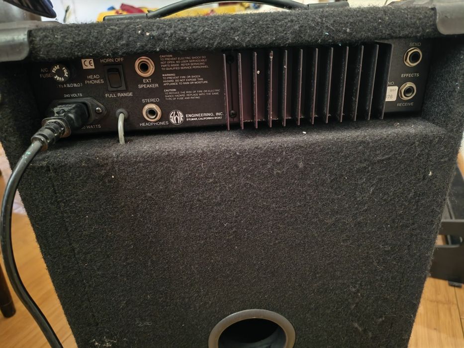 Combo bass SWR Workingman’s Twelve 100W – difuzor 12” + tweeter