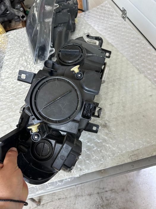 Фарове за БМВ х6 ксенон/завиване