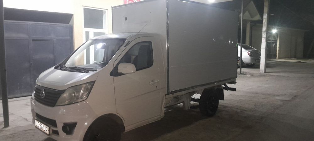 1.6 Матор Чанган Мошина