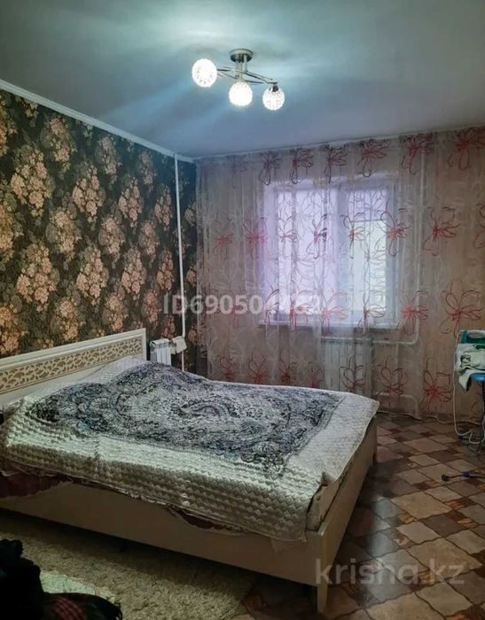 Продам 4х комн квартиру Чокина 38