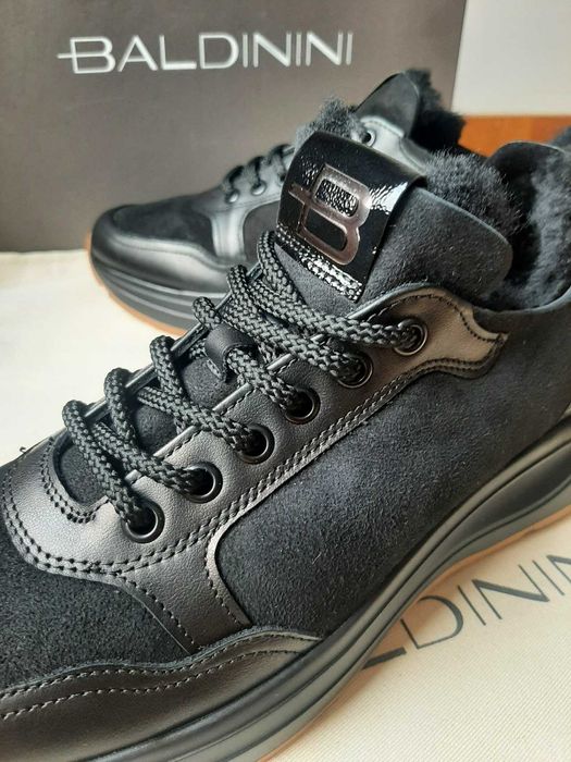 Дамски спортни обувки с вълна Baldinini