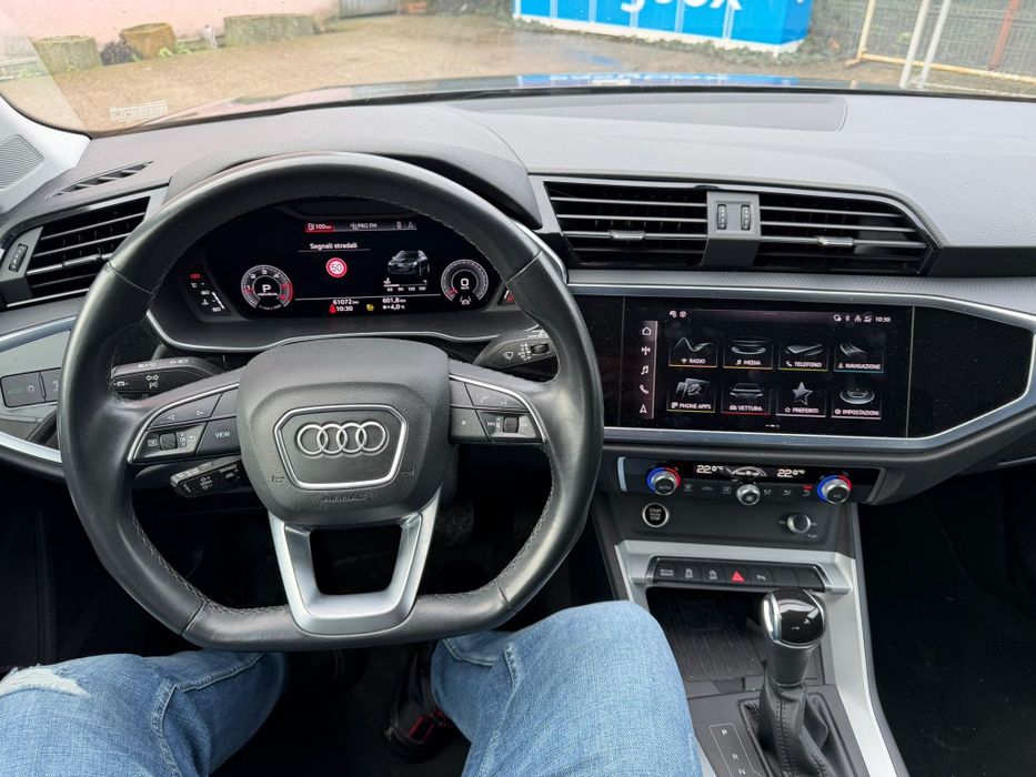 Vand AUDI Q3 35 TDI Quattro S Tronic S Line Edition 2021 FACELIFT