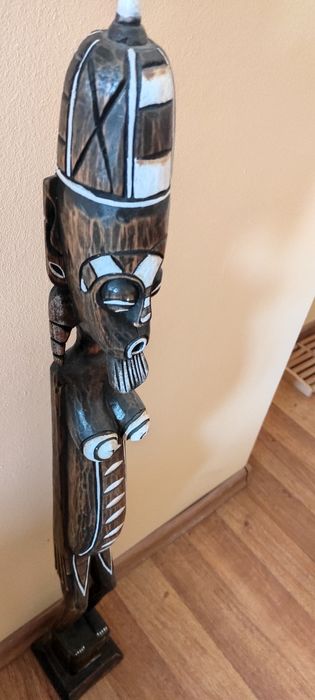 Декоративна африканска статуетка