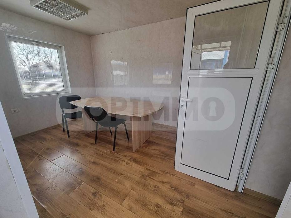 Дава се под наем Промишлена сграда в с. Гецово, Област Разград - 360 кв.м за 2295 € - Снимка #9