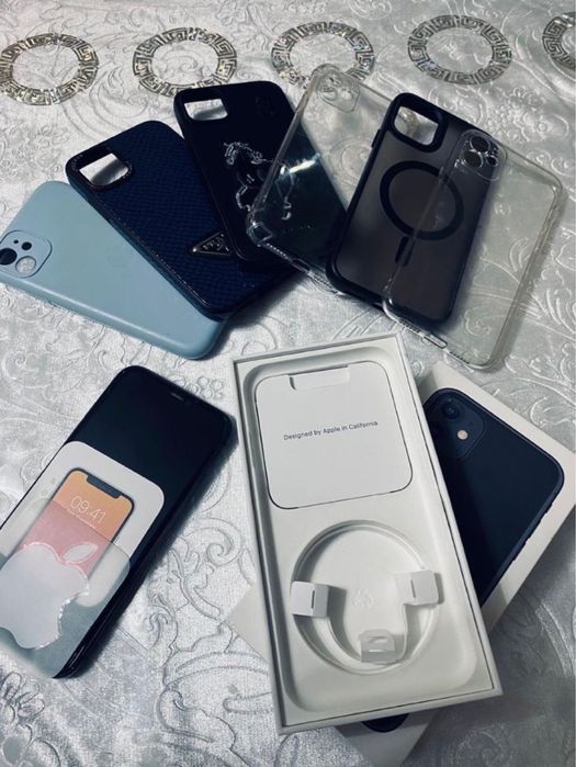 Iphone 11  емкость 80 памит 128