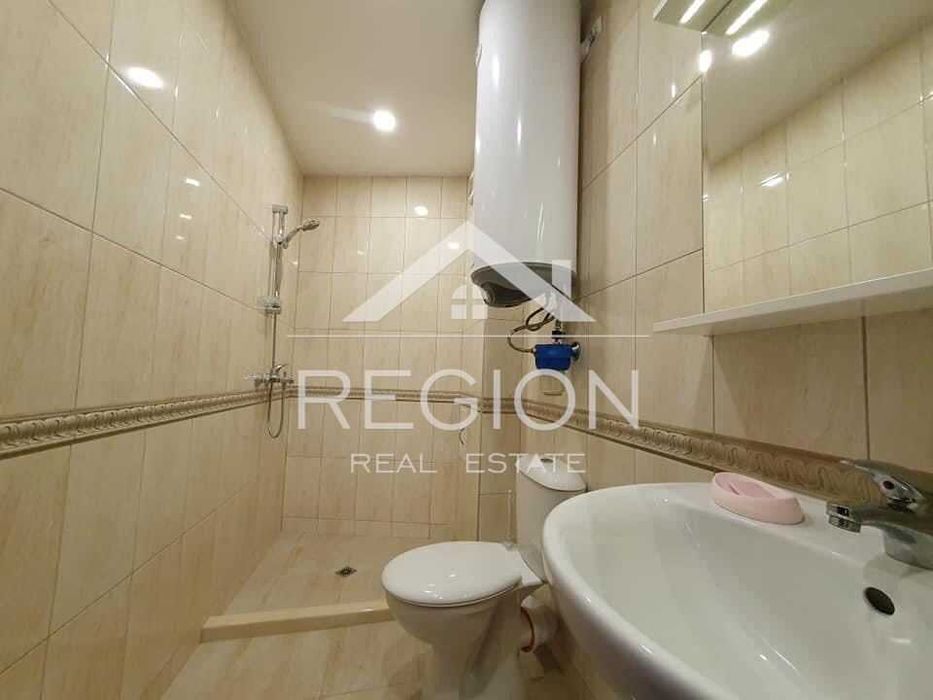 Дава се под наем Двустаен апартамент в Варна, Цветен квартал - 60 кв.м за 561 € - Снимка #6